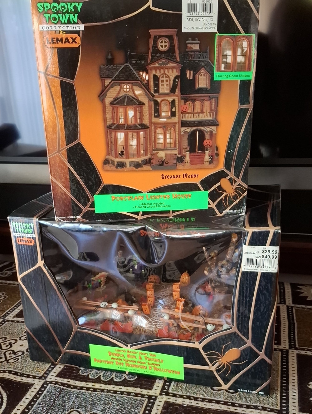 LEMAX GREAVES MANOR AND SPOOKY FRONT YARD BUNDLE